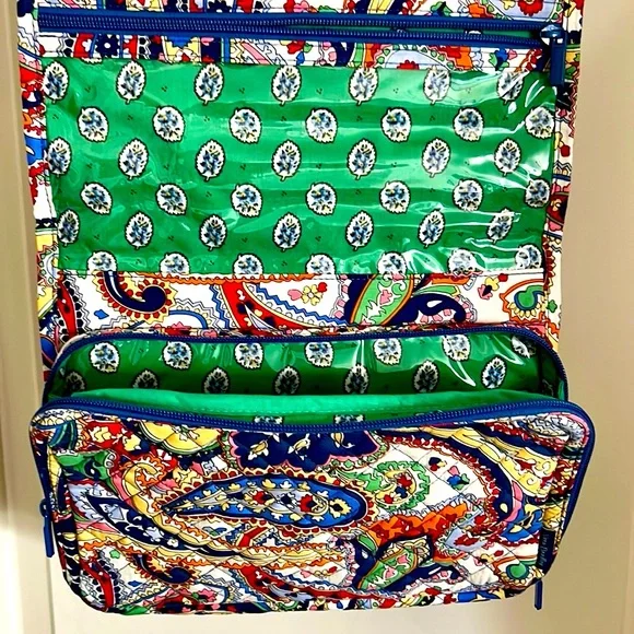 Vera Bradley~New~Hanging Travel Organizer - Picture 9 of 16